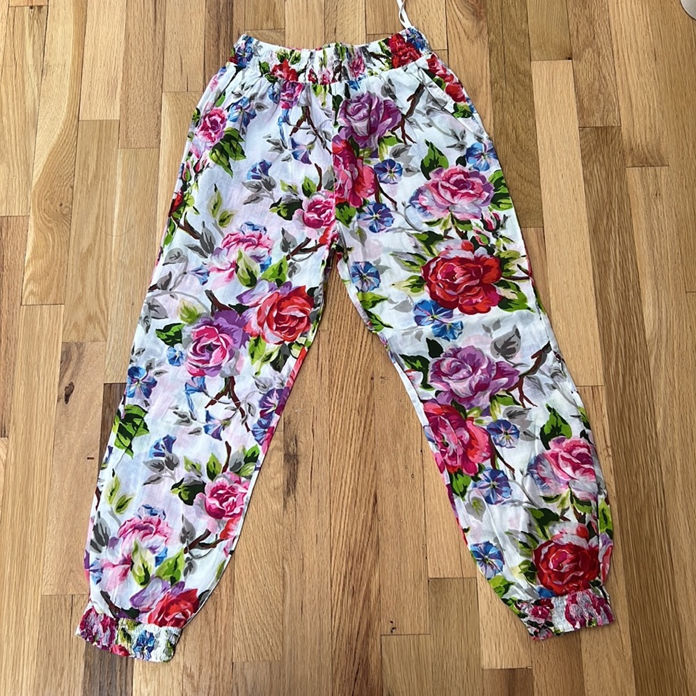 Girl Derhy Kids floral jogger pants (size L)